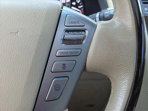 Majestic White 2015 INFINITI QX80 Base