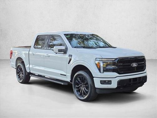 Star White Metallic Tri-Coat 2026 Ford F-150 Lariat
