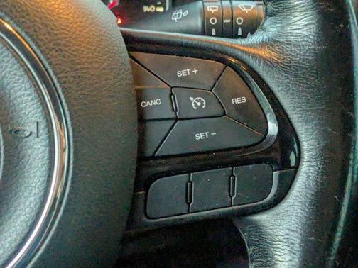 2017 Jeep Renegade Altitude