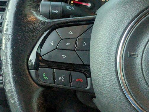 2017 Jeep Renegade Altitude