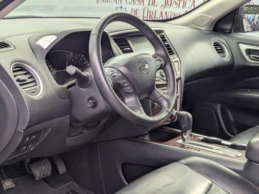 2019 Nissan Pathfinder Platinum