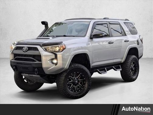 Classic Silver Metallic 2018 Toyota 4Runner TRD Off Road Premium