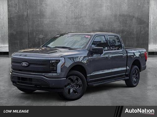 2025 Ford F-150 Lightning Flash