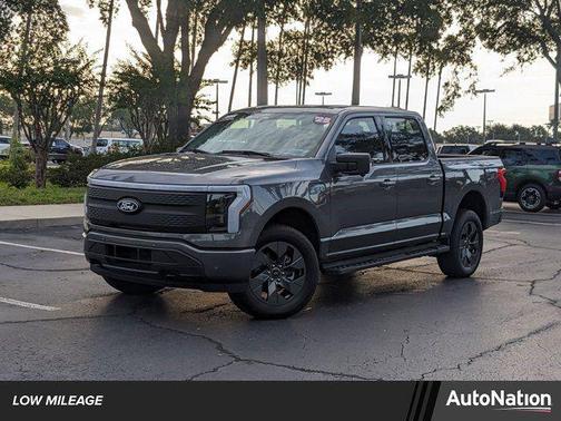 2025 Ford F-150 Lightning Flash