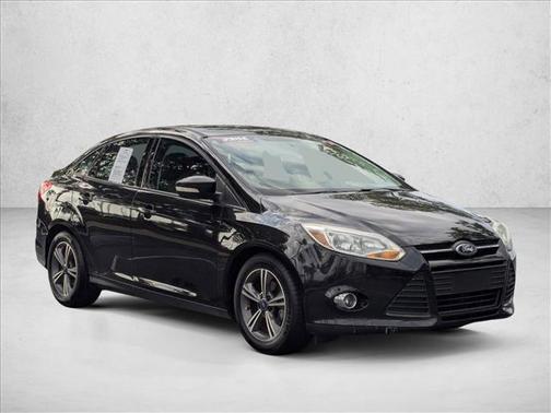 Tuxedo Black Metallic 2014 Ford Focus SE