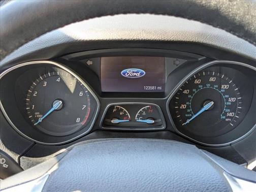 Tuxedo Black Metallic 2014 Ford Focus SE