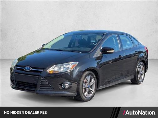 Tuxedo Black Metallic 2014 Ford Focus SE