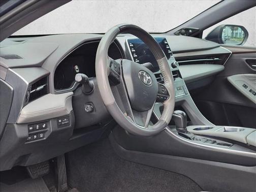 Parisian Night Pearl 2020 Toyota Avalon Limited