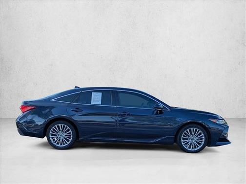 Parisian Night Pearl 2020 Toyota Avalon Limited