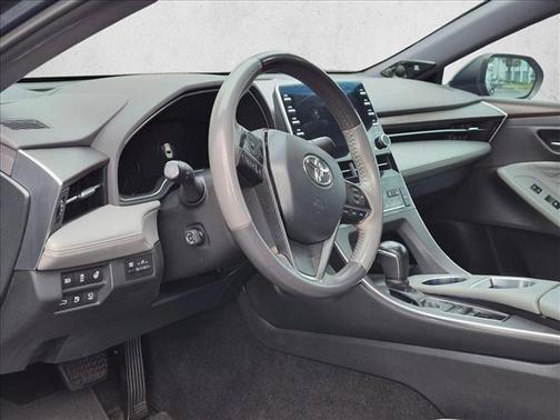 Parisian Night Pearl 2020 Toyota Avalon Limited