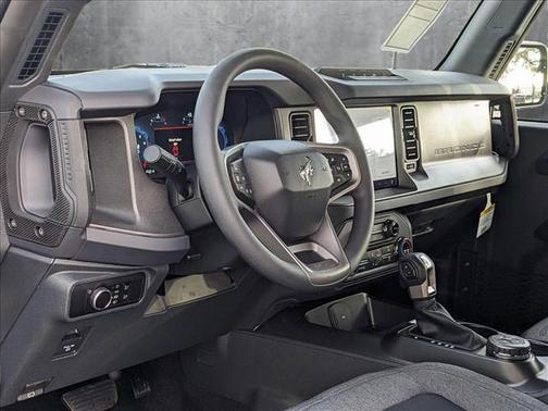2025 Ford Bronco Base 2 Door 4x4