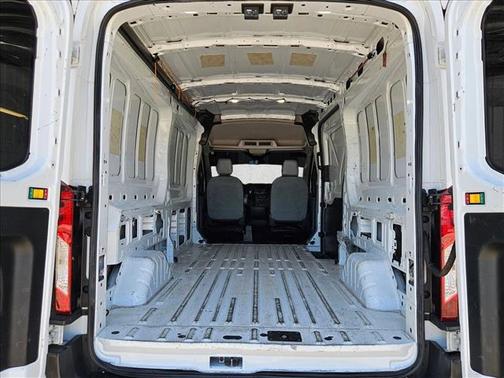 Oxford White 2018 Ford Transit-250 Base