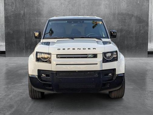 2023 Land Rover Defender 110 X-Dynamic SE