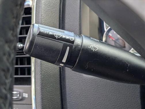 Brilliant Black Crystal Pearlcoat 2016 RAM 1500 Laramie