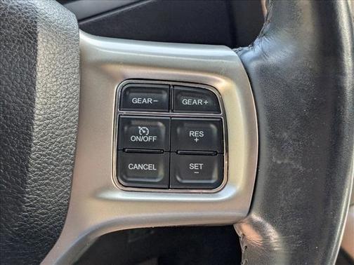 Brilliant Black Crystal Pearlcoat 2016 RAM 1500 Laramie