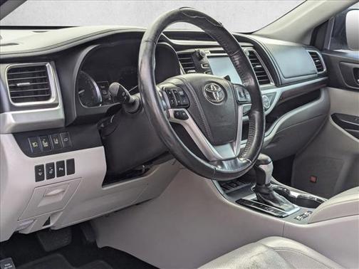 2014 Toyota Highlander Limited Platinum