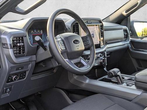 Avalanche 2026 Ford F-150 XLT