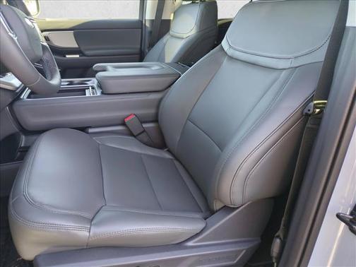 Glacier Gray Metallic Tri-Coat 2027 Ford Expedition Max Active 4x2