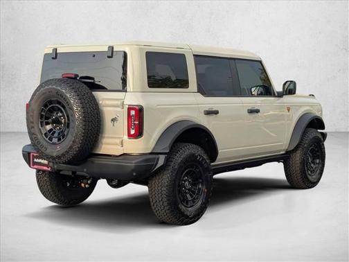 Desert Sand 2026 Ford Bronco Badlands