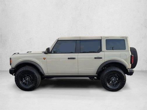 Desert Sand 2026 Ford Bronco Badlands