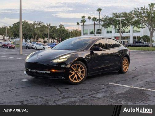 2023 Tesla Model 3 Standard Range