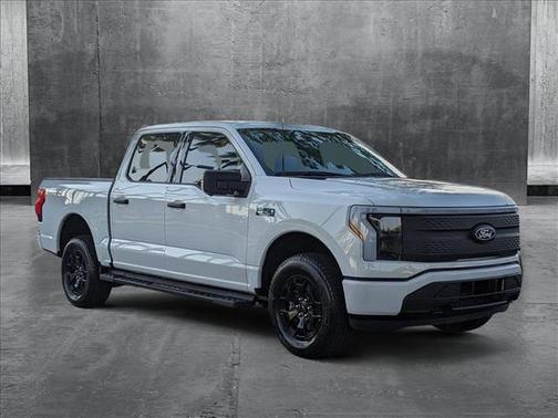 2025 Ford F-150 Lightning XLT
