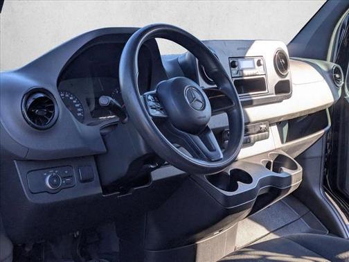 2019 Mercedes-Benz Sprinter 2500 Standard Roof