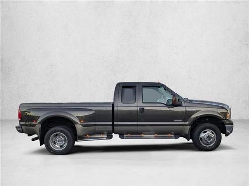 2005 Ford F-350 Lariat