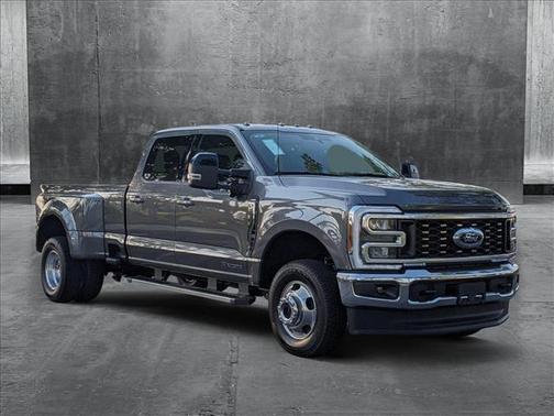 2025 Ford F-350 Lariat