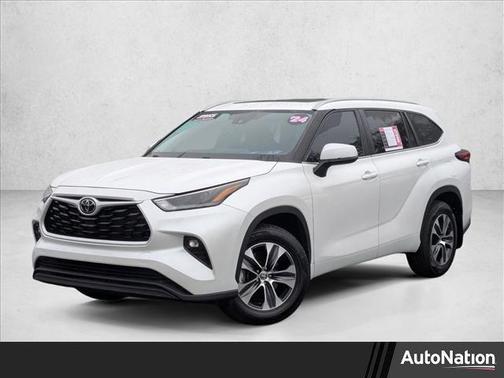 2024 Toyota Highlander XLE