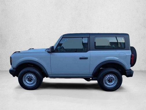 Avalanche Gray 2026 Ford Bronco Base 2 Door 4x4