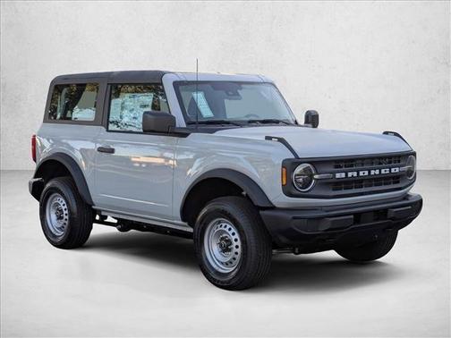 Avalanche Gray 2026 Ford Bronco Base 2 Door 4x4