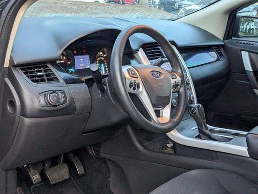 2015 Ford Edge SE
