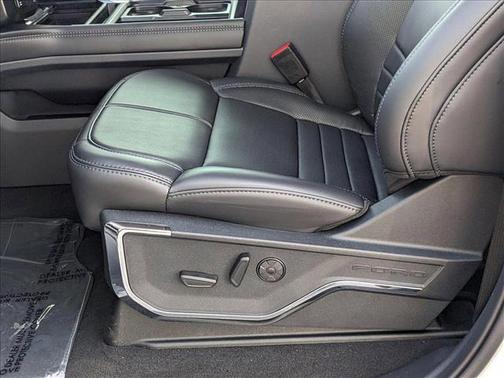 2025 Ford F-250 Platinum