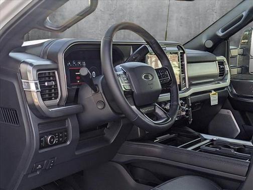 2025 Ford F-250 Platinum