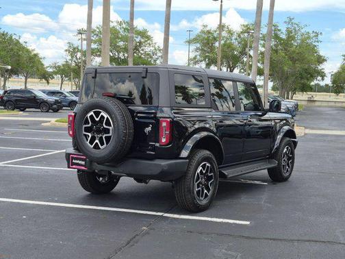 Shadow Black 2026 Ford Bronco Outer Banks