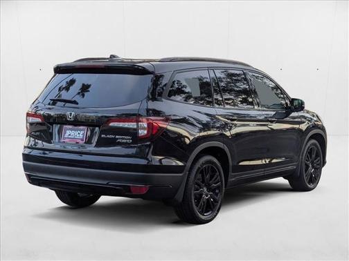 2022 Honda Pilot AWD Black Edition