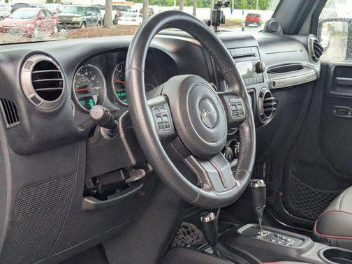 Granite Crystal Metallic Clearcoat 2014 Jeep Wrangler Willys Wheeler