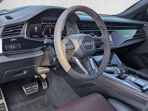 Mythos Black Metallic 2025 Audi RS Q8 4.0T