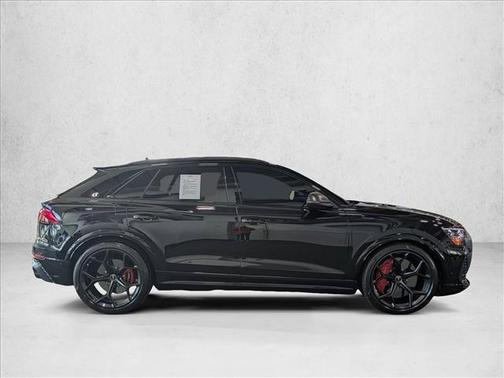 Mythos Black Metallic 2025 Audi RS Q8 4.0T
