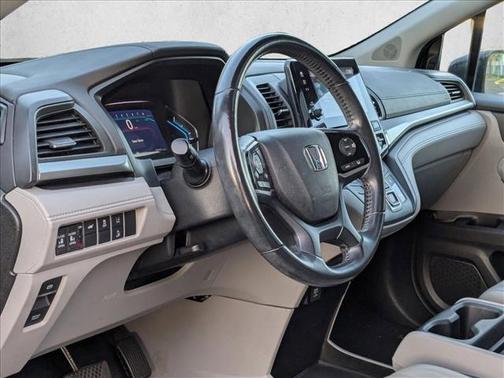Lunar Silver Metallic 2018 Honda Odyssey EX-L