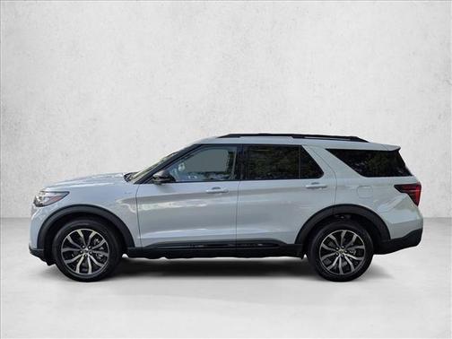 Space White Metallic 2026 Ford Explorer ST-Line