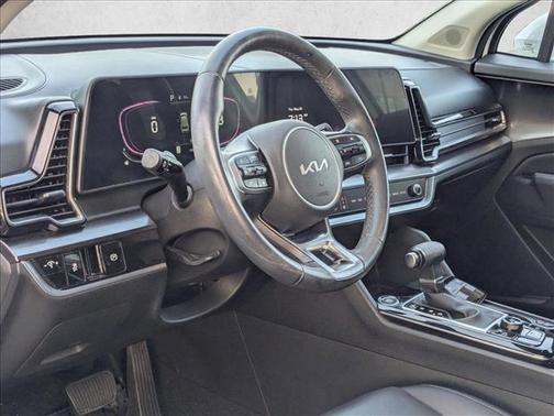 Glacial White Pearl 2024 Kia Sportage EX