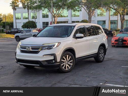 Lunar Silver Metallic 2020 Honda Pilot 2WD EX-L