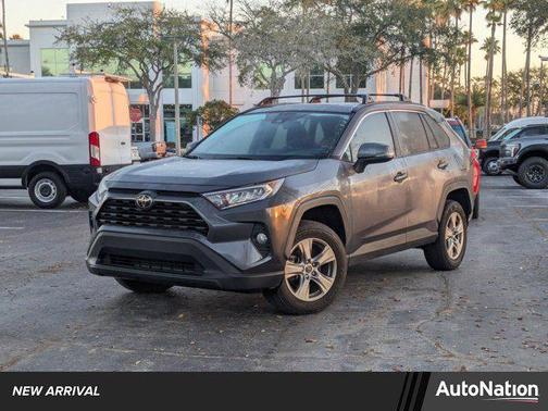 2021 Toyota RAV4 XLE