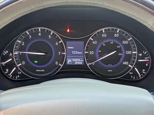 2016 INFINITI QX80 Base