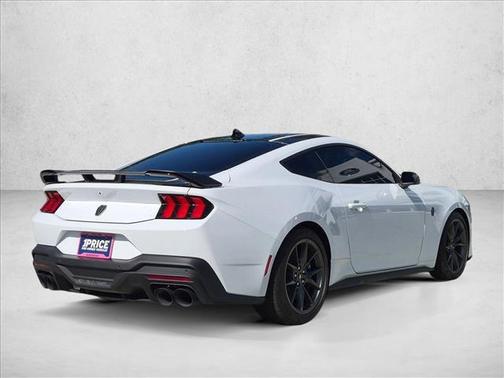 Oxford White 2024 Ford Mustang Dark Horse Fastback