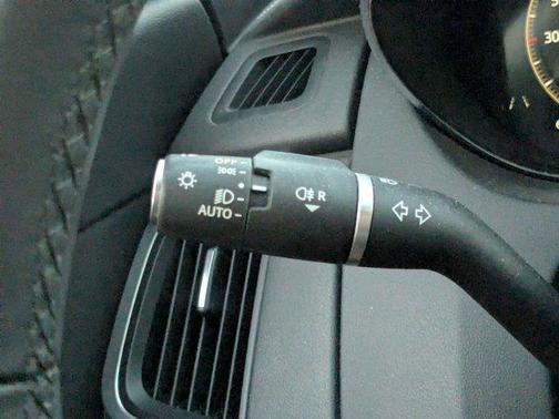 2024 Jaguar E-PACE R-Dynamic SE P250 AWD Automatic