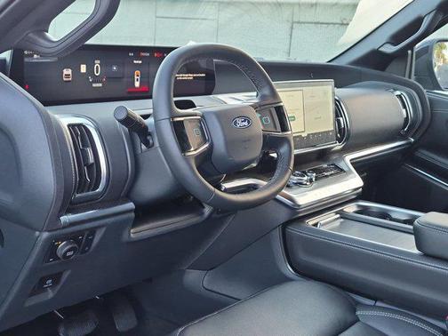 Glacier Gray Metallic Tri-Coat 2027 Ford Expedition Platinum