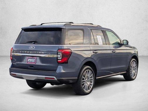 Infinite Blue Metallic Tinted Clearcoat 2022 Ford Expedition Limited